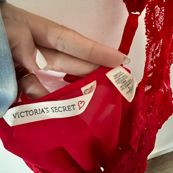 Vintage Victoria’s Secret red lace teddy lingerie large - Picture 6 of 8